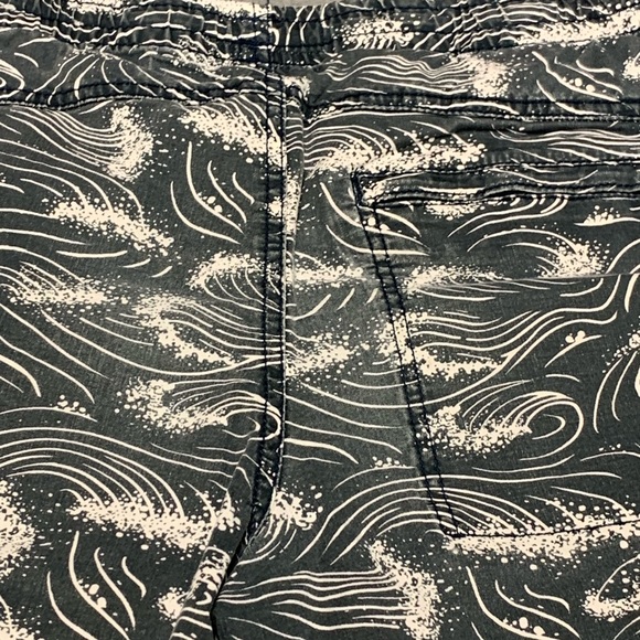 American Eagle outfitters board shorts men’s small elastic waist - Picture 9 of 11